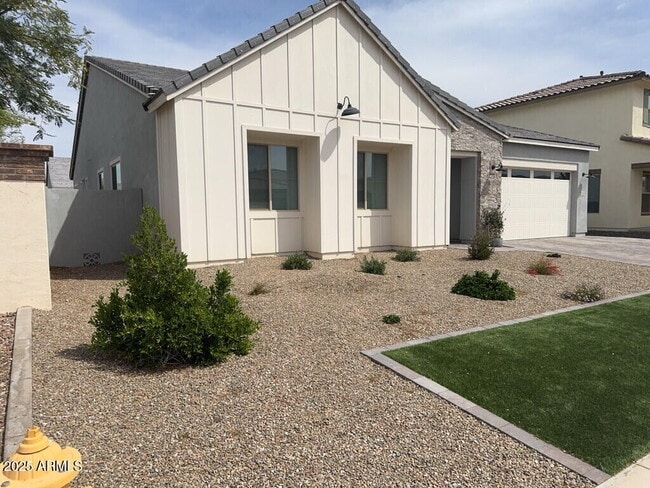 property at 1510 E Flower St