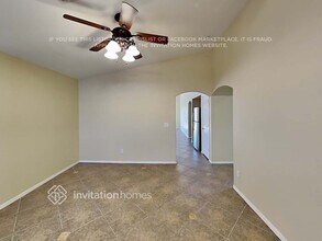 22059 W Solano Dr in Buckeye, AZ - Foto de edificio - Building Photo