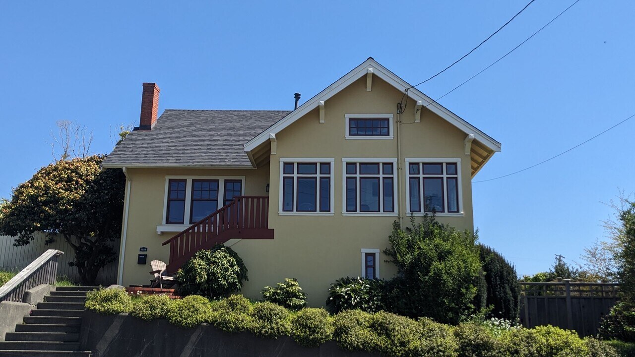 1258 I St in Arcata, CA - Building Photo