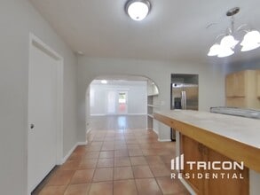 1121 June St NE in Albuquerque, NM - Building Photo - Building Photo
