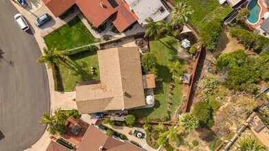 1007 Genie Ln in Encinitas, CA - Building Photo - Building Photo