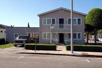 146-148 W Queen St in Inglewood, CA - Building Photo - Building Photo