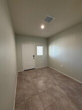 5286 E Gummite Dr in San Tan Valley, AZ - Building Photo - Building Photo