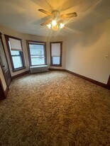 390-392-392 Locust Ave in Amsterdam, NY - Building Photo