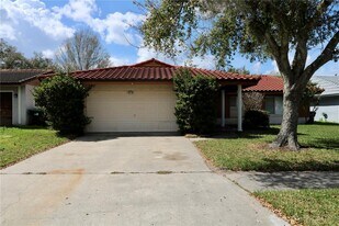 10322 Manila Bay Dr in Orlando, FL - Building Photo
