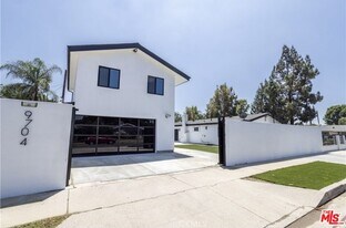 9704 Comanche Ave in Los Angeles, CA - Building Photo