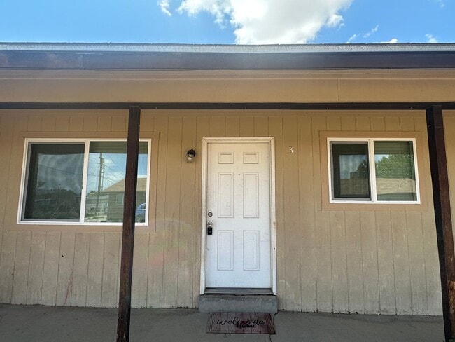 property at 3 W Main St