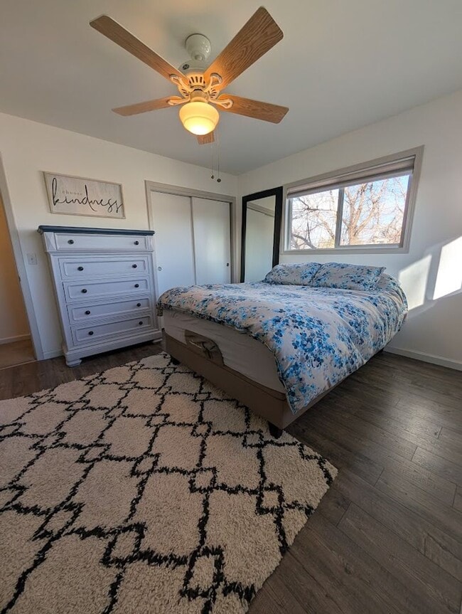 property at 913 29th St