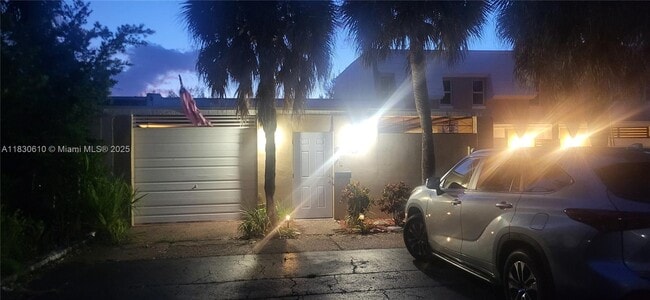 7423 Big Cypress Dr in Miami Lakes, FL - Building Photo - Building Photo