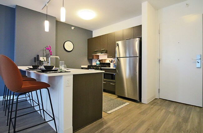 647 N Wells St in Chicago, IL - Building Photo - Building Photo