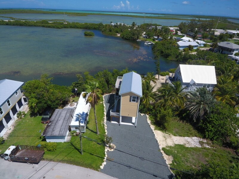 2 Beach Dr in Key West, FL - Building Photo