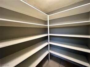 4628 Michillinda Ln in Las Vegas, NV - Building Photo - Building Photo