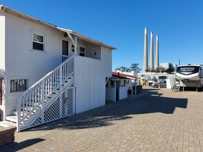 231 Surf St in Morro Bay, CA - Foto de edificio - Building Photo