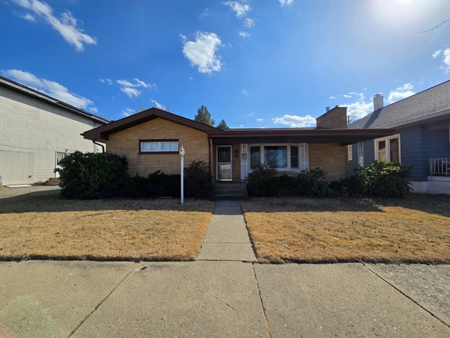 property at 705 Decatur St