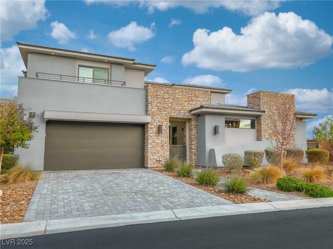 property at 2 Sugarberry Ln