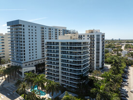 Villa Lofts in West Palm Beach, FL - Building Photo