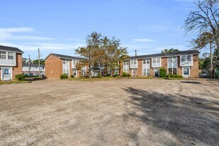 320 11th St N, Unit #2 in Columbus, MS - Building Photo