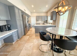 9437 E Dreyfus Pl in Scottsdale, AZ - Building Photo - Building Photo