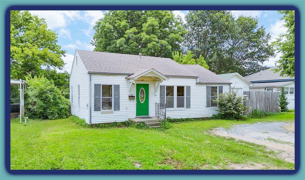 1109 E Corona St in Ada, OK - Building Photo