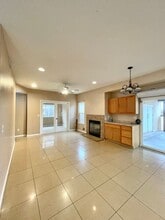 425 San Fernando St in Los Banos, CA - Building Photo - Building Photo