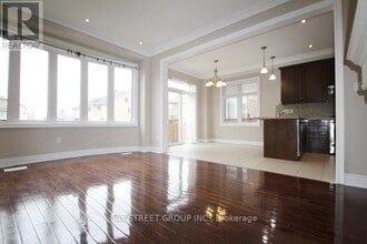 132 Farmstead Rd in Richmond Hill, ON - Building Photo - Building Photo