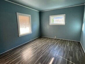 933 S 5th Ave in Wausau, WI - Building Photo - Building Photo
