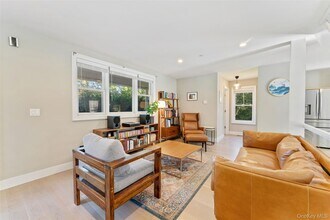 22 E Clinton Ave in Irvington, NY - Building Photo - Building Photo