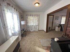 610 Cedar St in Westwood, CA - Building Photo - Building Photo