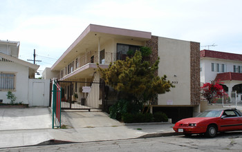 933 S Ardmore Ave in Los Angeles, CA - Building Photo - Building Photo