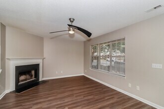 5824 Prescott Ct in Charlotte, NC - Building Photo - Building Photo