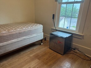 533 Elizabeth St in Ann Arbor, MI - Foto de edificio - Building Photo