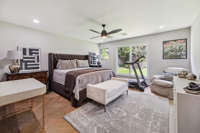 property at 12727 Kingsride Ln