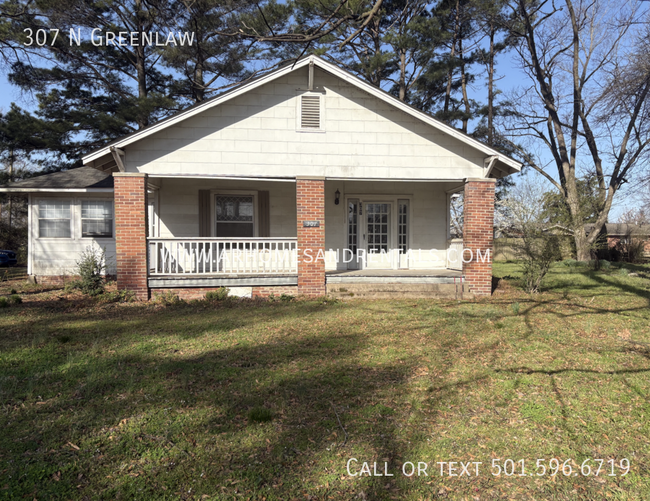 property at 307 N Greenlaw Ave