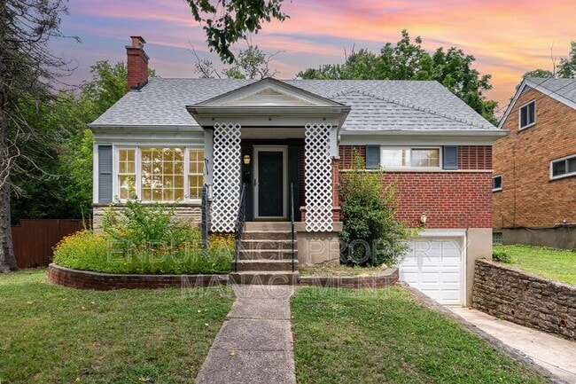 property at 3699 Edgebrook Dr