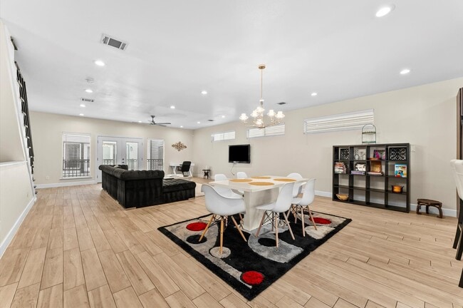 property at 3045 Clinton Dr