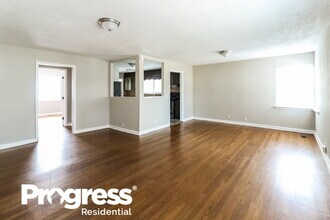 1204 Pratt Hwy in Birmingham, AL - Foto de edificio - Building Photo