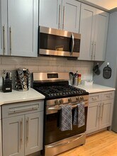 195 Grant Ave in Jersey City, NJ - Building Photo - Building Photo