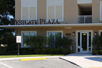 Westgate Plaza Apartments in West Palm Beach, FL - Building Photo - Building Photo