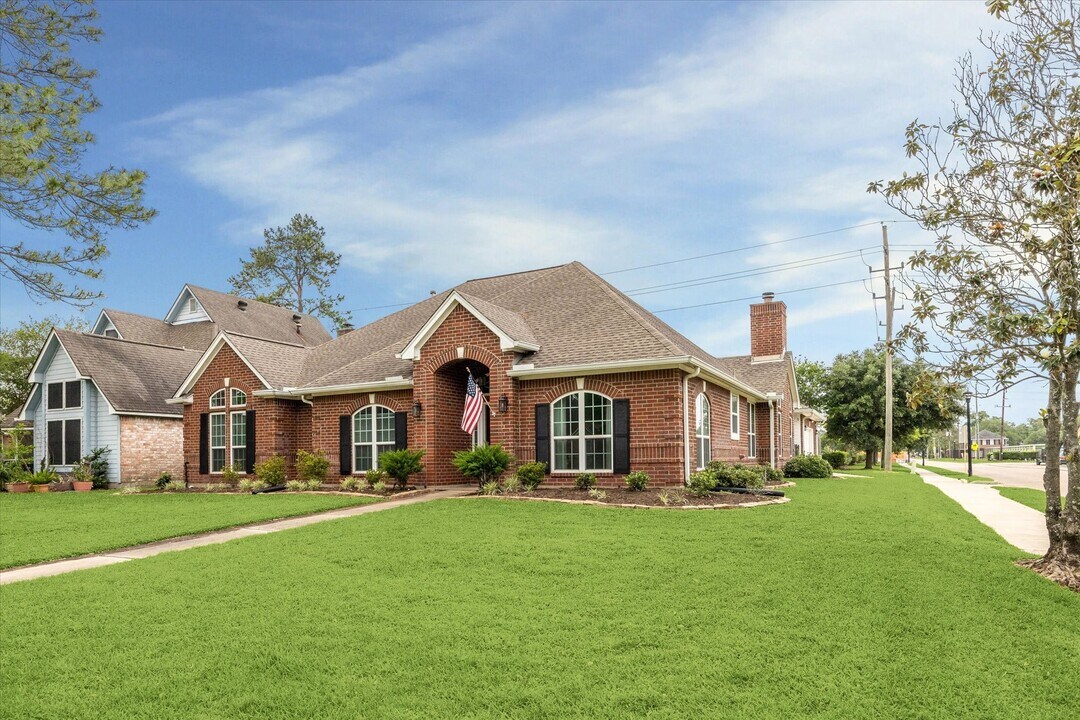 20334 Hampshire Rocks Dr in Katy, TX - Building Photo