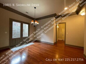10801 N Shoreline Ave in Baton Rouge, LA - Building Photo - Building Photo