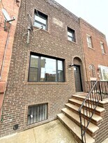 2323 S 13th St, Unit 2nd Floor in Philadelphia, PA - Building Photo