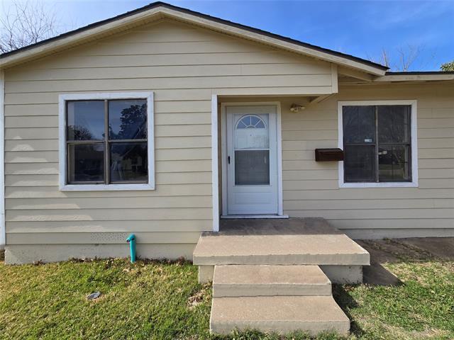 12121 Hoblitzelle Dr in Dallas, TX - Building Photo - Building Photo