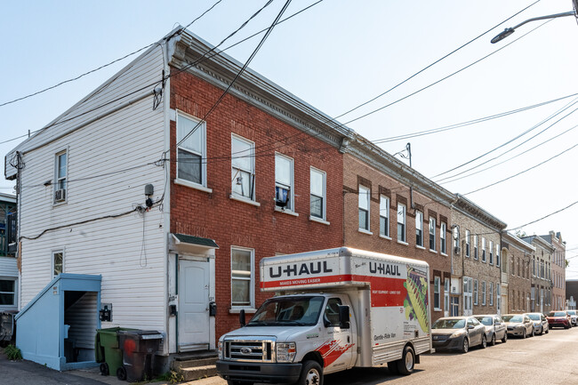 637 Napoléon Rue in Québec, QC - Building Photo - Building Photo