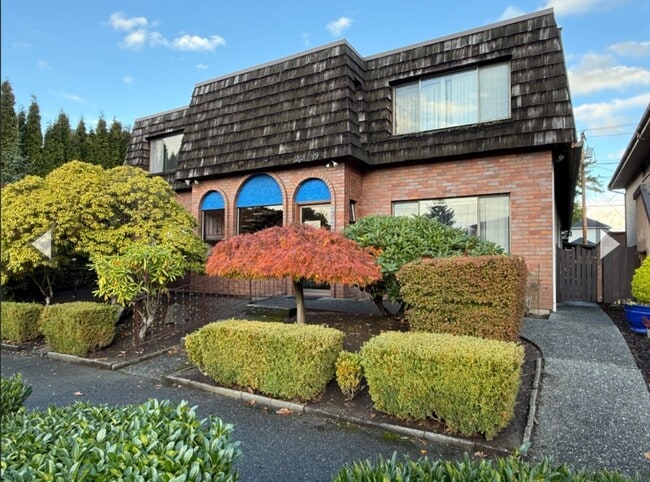 2209 Colby Ave in Everett, WA - Building Photo - Building Photo