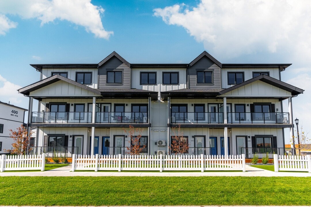 Latitude 49 Townhomes in Winnipeg, MB - Foto de edificio