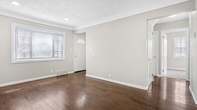 2162 Champaign Rd in Lincoln Park, MI - Building Photo - Building Photo
