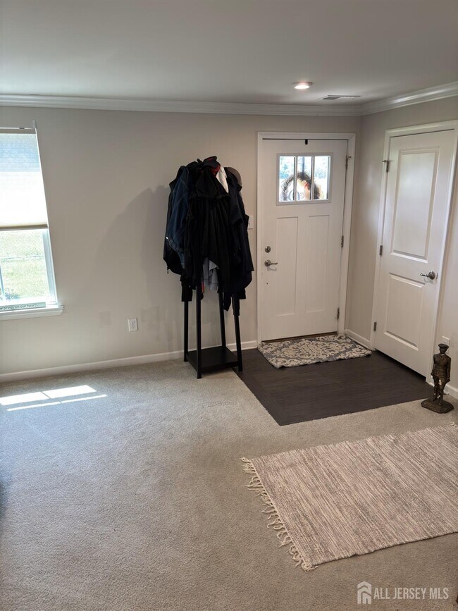502 Bayside Ct in South Amboy, NJ - Building Photo - Building Photo