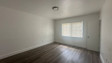 954 SW 2nd St in Miami, FL - Building Photo - Building Photo