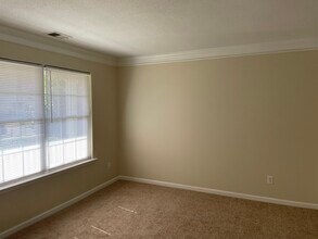 8009 Bright Oak Trail in Raleigh, NC - Building Photo - Building Photo