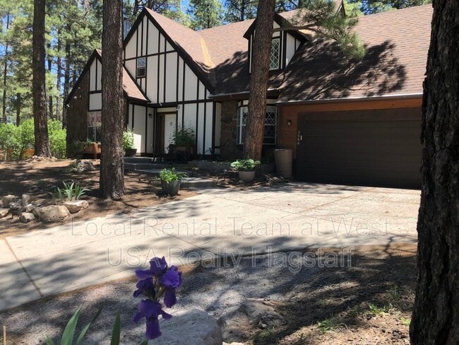 3060 S Walkup Dr in Flagstaff, AZ - Building Photo - Building Photo